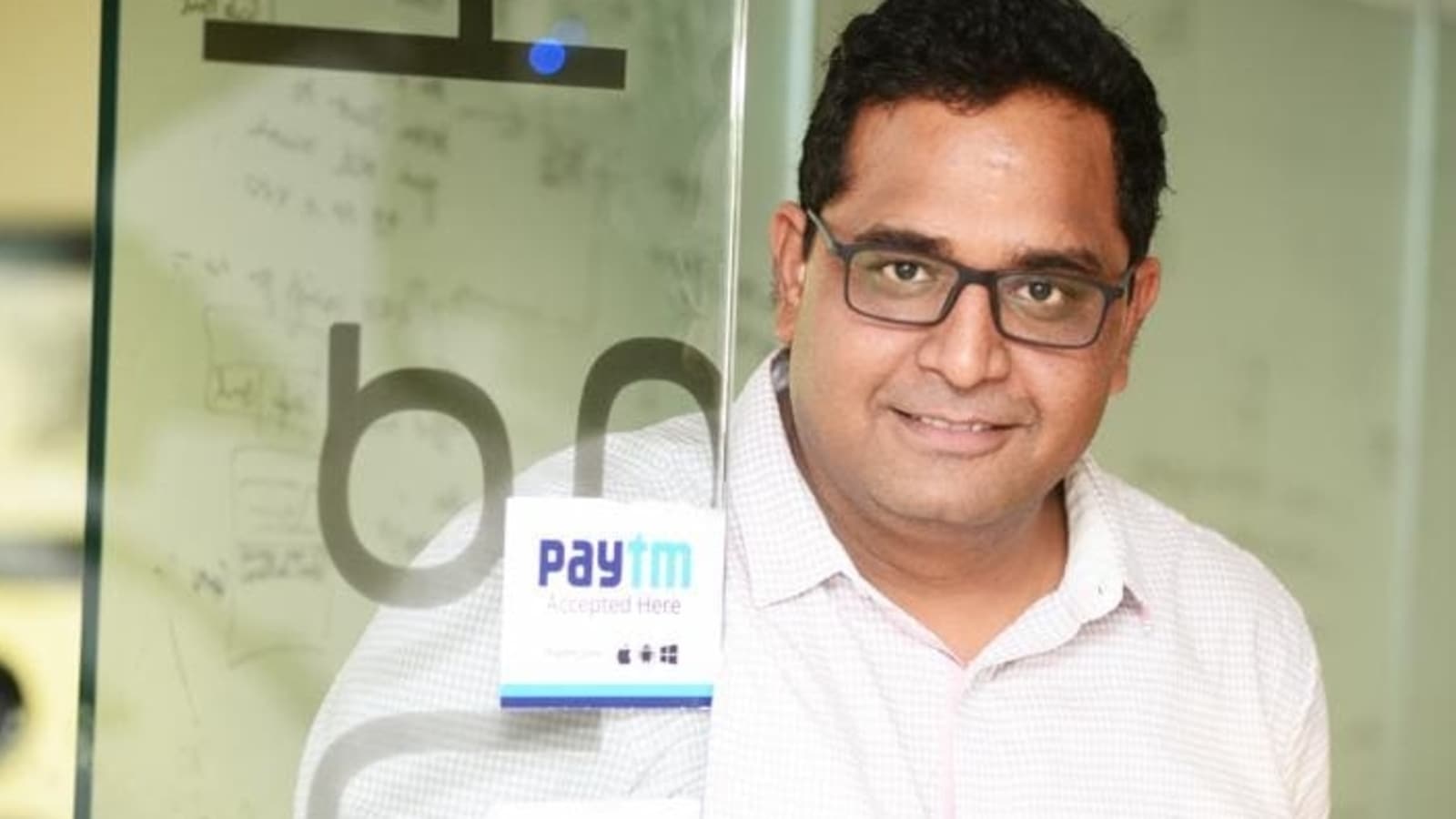 Advisory firm recommends against reappointment of Vijay Sharma as Paytm CEO - Hindustan Times