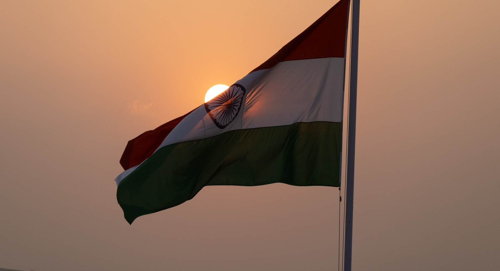 essay on history of tricolour and its importance