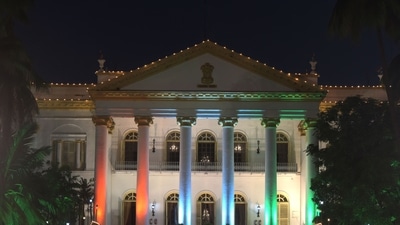 Earlier, Indian citizens were not allowed to hoist the National Flag except on selected occasions. This changed after a decade-long legal battle by industrialist Naveen Jindal culminated in the landmark Supreme Court judgement of January 23, 2004, that declared that the right to fly the National Flag freely with respect and dignity is a fundamental right of an Indian citizen within the meaning of Article 19(1) (a) of the Constitution of India. (HT Photo/Samir Jana) Earlier, Indian citizens were not allowed to hoist the National Flag except on selected occasions. This changed after a decade-long legal battle by industrialist Naveen Jindal culminated in the landmark Supreme Court judgement of January 23, 2004, that declared that the right to fly the National Flag freely with respect and dignity is a fundamental right of an Indian citizen within the meaning of Article 19(1) (a) of the Constitution of India. (HT Photo/Samir Jana)