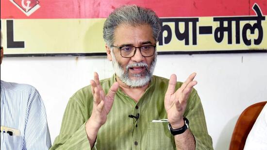 Communist Party of India (ML) (Liberation) general secretary Dipankar Bhattacharya addresses a press conference, in Patna on Saturday. (ANI)