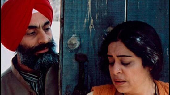 A rare experimental film in 2003 featuring Kirron Kher in the lead role was made as experimental Indo-Pak venture, with director Sabiha Sumar linking the pain of Partition to growing religious fundamentalism in the film Khamosh Pani (Silent Waters), which went onto win several international awards. (HT PHOTO)