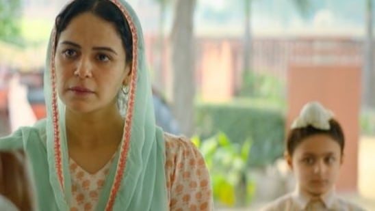 Mona SIngh in a still from Laal Singh Chaddha.