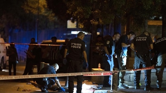 8 Israelis wounded in Jerusalem shooting 8 Israelis wounded in Jerusalem shooting