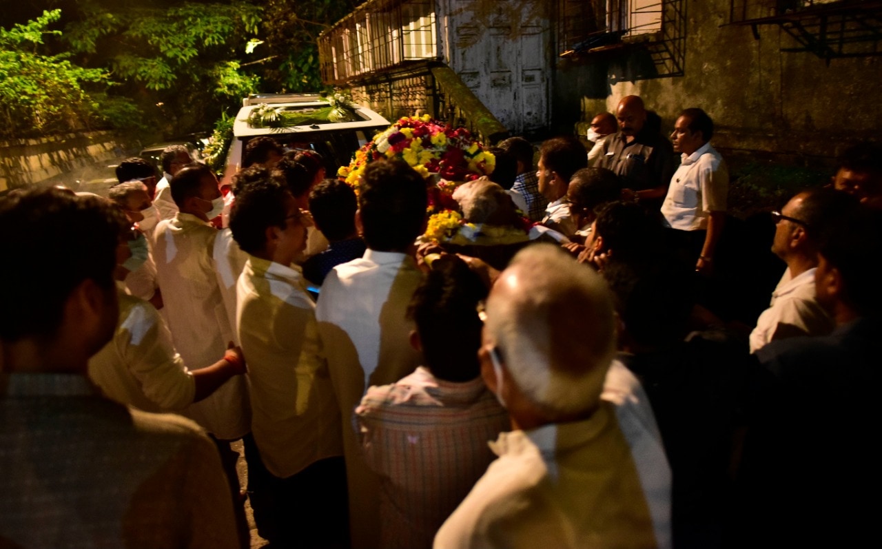 Highlights Ace investor Rakesh Jhunjhunwala cremated at Mumbai's