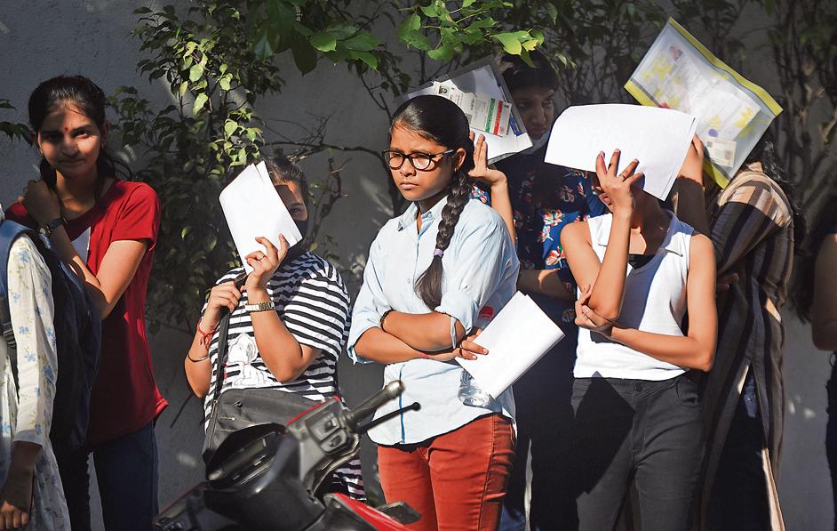Students who have to sit for the entrance exam, have no choice but to manage their preparations in the midst of all the delays. (Photo: Amal KS/ HT) Students who have to sit for the entrance exam, have no choice but to manage their preparations in the midst of all the delays. (Photo: Amal KS/ HT)