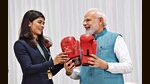 PM Narendra Modi felicitated boxer Nikhat Zareen during a ceremony for the Indian contingent of Commonwealth Games 2022, in Delhi. (Photo: PIB) PM Narendra Modi felicitated boxer Nikhat Zareen during a ceremony for the Indian contingent of Commonwealth Games 2022, in Delhi. (Photo: PIB)