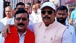 Anand Mohan (right).