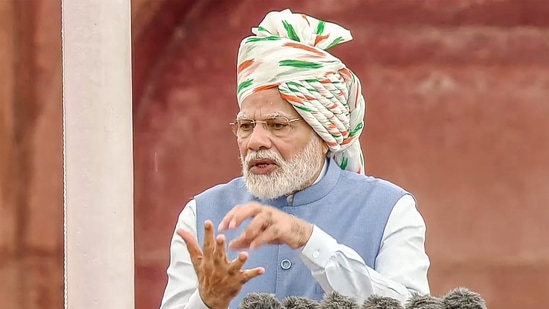 Prime Minister Narendra Modi on Monday hoisted the national flag and delivered the customary address to the nation from the ramparts of the Red Fort in New Delhi on the occasion of 76th Independence Day. Prior to that, he inspected the Guard of Honour which was positioned directly in front of the National Flag across the moat below the ramparts.(PTI)
