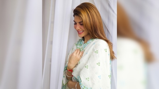 Jacqueline Fernandez shared a string of images in a beautiful green and white kurta and captioned her post, "Happy Independence Day 🇮🇳 #IndiaAt75 #IndependenceDay2022."(Instagram/@jacquelinef143)