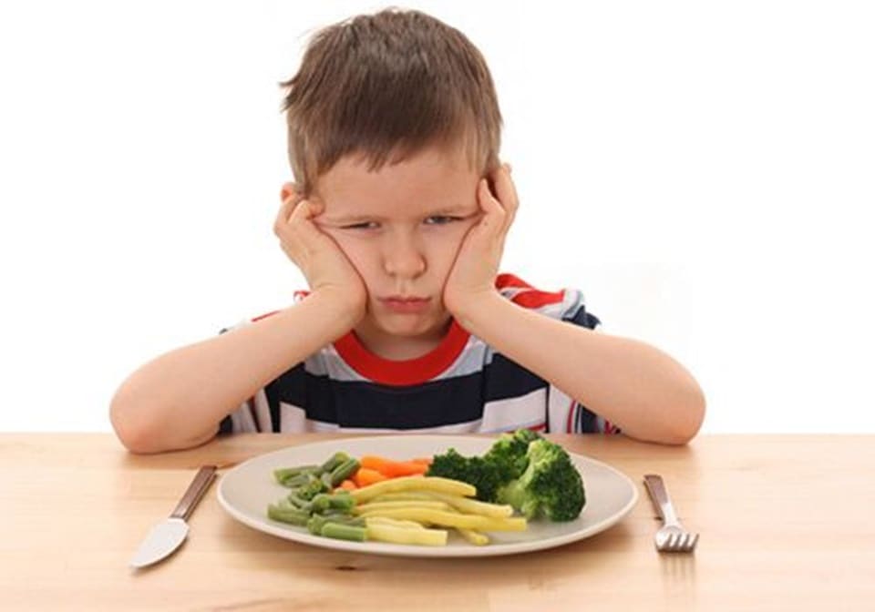 Food presented attractively- neatly arranged, separated into compartments and colourful will tickle a child's senses. (Pinterest) Food presented attractively- neatly arranged, separated into compartments and colourful will tickle a child's senses. (Pinterest)