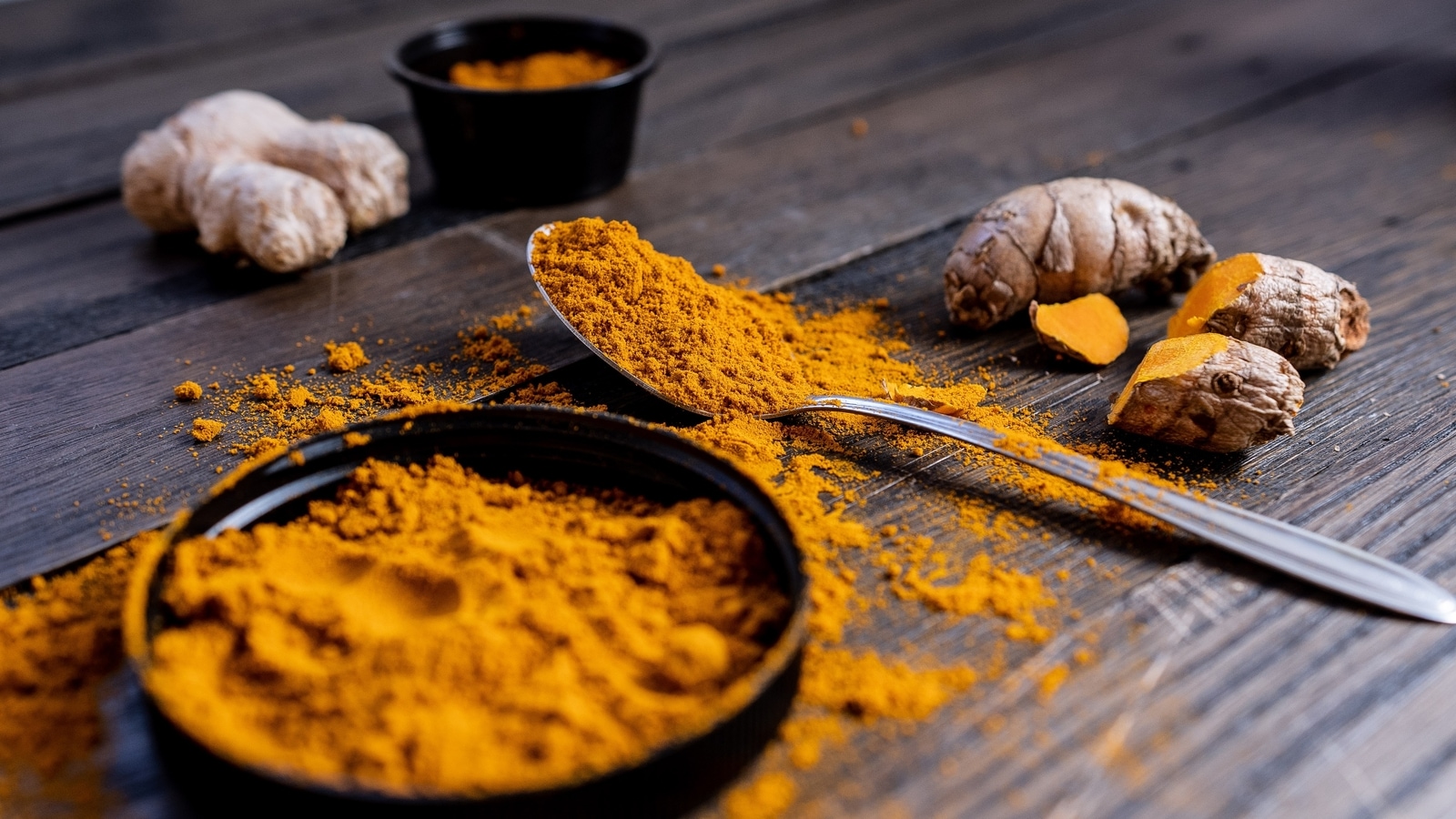 Anti-ageing, wound healing, skin lightening and other benefits of curcumin  | Health - Hindustan Times