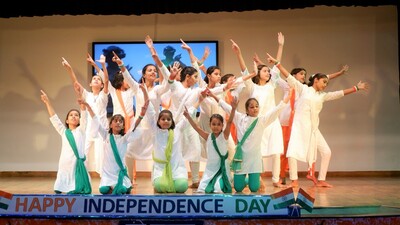 Kids performing at an event on the occasion of 76th Independence Day in Prayagraj. (HT photo)