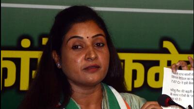 All India Congress Committee spokesperson Alka Lamba on Tuesday said that the Congress party will intensify the stir against soaring inflation and unemployment in HImachal Pradesh. (HT Photo) All India Congress Committee spokesperson Alka Lamba on Tuesday said that the Congress party will intensify the stir against soaring inflation and unemployment in HImachal Pradesh. (HT Photo)