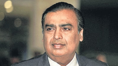 FILE PHOTO: Mukesh Ambani, Chairman and Managing Director of Reliance Industries, arrives to address the company's annual general meeting in Mumbai, India July 5, 2018. REUTERS/Francis Mascarenhas/File Photo (REUTERS) FILE PHOTO: Mukesh Ambani, Chairman and Managing Director of Reliance Industries, arrives to address the company's annual general meeting in Mumbai, India July 5, 2018. REUTERS/Francis Mascarenhas/File Photo (REUTERS)