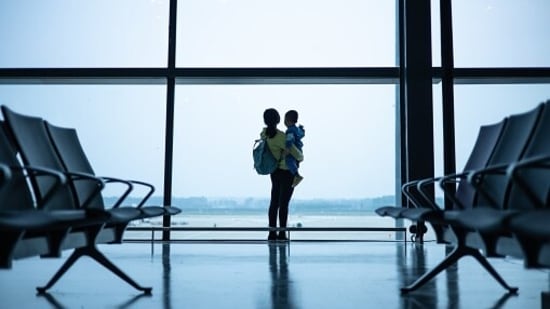 Tips to keep in mind when travelling with a toddler(istockphoto)
