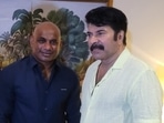 Sanath Jayasuriya met Mammootty who is in Sri Lanka these days. Sanath Jayasuriya met Mammootty who is in Sri Lanka these days.