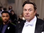 Elon Musk clarified his Manchester United tweet.