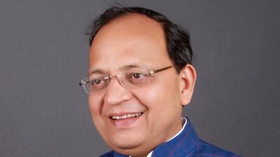 Arun Singh, the BJP national general secretary in charge of Karnataka, landed in Bengaluru on Wednesday to take stock of political situation in the state and help prepare for the “Janotsava” programme to celebrate the achievement of the party’s three-year rule in the state. (HT) Arun Singh, the BJP national general secretary in charge of Karnataka, landed in Bengaluru on Wednesday to take stock of political situation in the state and help prepare for the “Janotsava” programme to celebrate the achievement of the party’s three-year rule in the state. (HT)