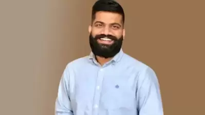 YouTuber Gaurav Chaudhary aka technical Guruji will be the tech expert on Fever FM's new show Fever Techpanti. YouTuber Gaurav Chaudhary aka technical Guruji will be the tech expert on Fever FM's new show Fever Techpanti.