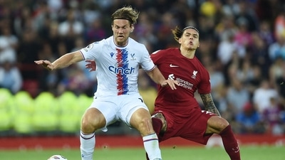 &nbsp;Joachim Andersen in action with Liverpool's Darwin Nunez. (REUTERS)