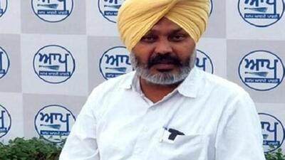 Finance minister Harpal Singh Cheema and school education minister Harjot Singh Bains welcomed the suggestions given by the employees’ unions. (HT File)