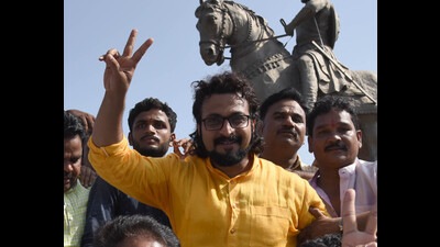 Cyber-fraudsters create fake profile of MP Amol Kolhe on social media. (HT PHOTO) Cyber-fraudsters create fake profile of MP Amol Kolhe on social media. (HT PHOTO)