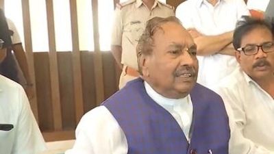 Karnataka BJP leader Eshwarappa said Congress is supporting PFI, SDPI and all other anti-natioanlists.&nbsp;