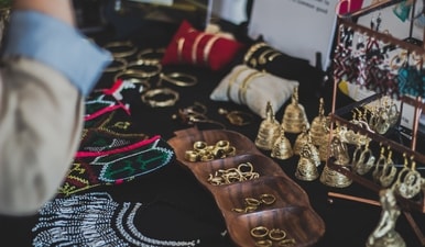 Fashion tips: 14 ways to coordinate jewellery with your outfit (Muffin Creatives) Fashion tips: 14 ways to coordinate jewellery with your outfit (Muffin Creatives)
