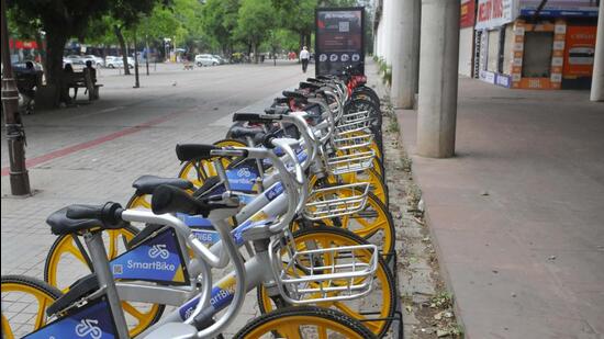 Public cycle store sharing system