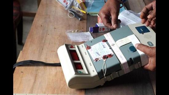 Before abrogation of Article 370, there were many people, who could not vote in the assembly elections in Jammu and Kashmir but now they can also become voters, the chief electoral officer of Jammu and Kashmir, Hirdesh Kumar Singh said. (AFP File Photo/ Representational image) Before abrogation of Article 370, there were many people, who could not vote in the assembly elections in Jammu and Kashmir but now they can also become voters, the chief electoral officer of Jammu and Kashmir, Hirdesh Kumar Singh said. (AFP File Photo/ Representational image)