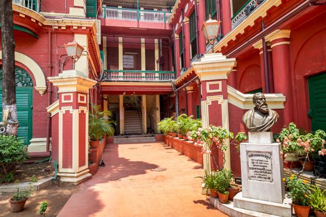 The haveli in the parable was probably a lot like Kolkata’s Jorasanko Thakurbari, the birthplace of Rabindranath Tagore. (Shutterstock) The haveli in the parable was probably a lot like Kolkata’s Jorasanko Thakurbari, the birthplace of Rabindranath Tagore. (Shutterstock)