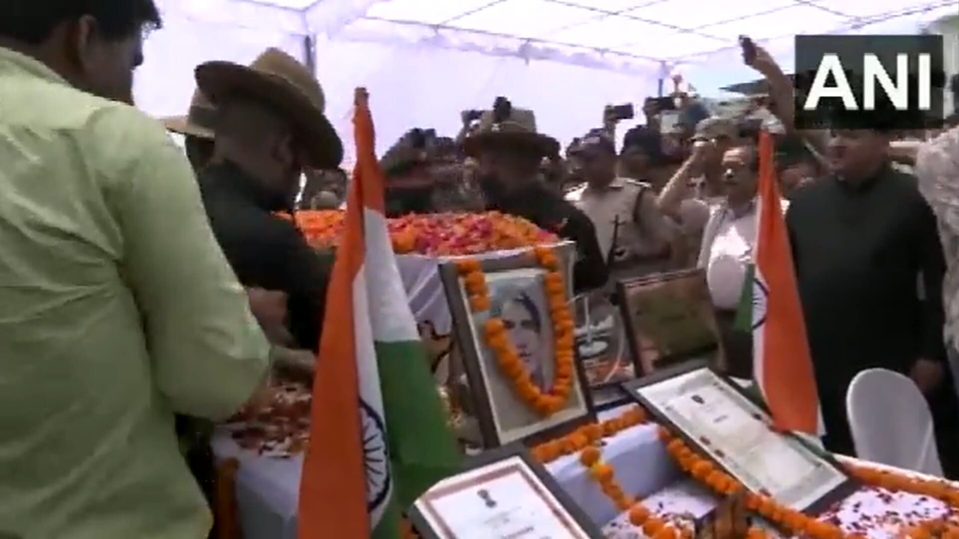 Mortal remains of Lance Naik Chandrashekhar Harbol reached his home in Uttarakhand's Haldwani on Wednesday, August 17, 2022. (Screengrab/ANI video)