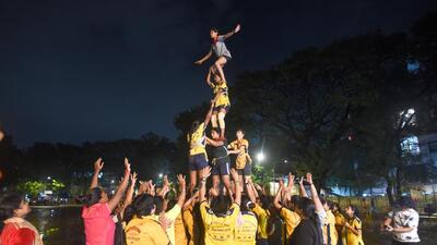 While Shinde is organising a dahi handi at Thane, which was originally launched by his mentor late Anand Dighe, the Sena is holding a ‘Nistha Dahi Handi’ or a ‘dahi handi’ of loyalty at Dadar (Vijay Bate) While Shinde is organising a dahi handi at Thane, which was originally launched by his mentor late Anand Dighe, the Sena is holding a ‘Nistha Dahi Handi’ or a ‘dahi handi’ of loyalty at Dadar (Vijay Bate)