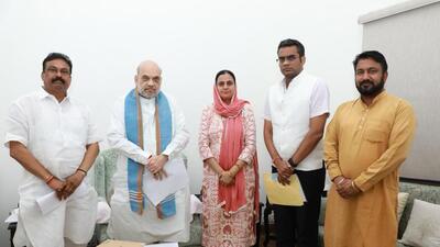 The issues raised during the meeting also included the share be released to Chandigarh as per the 4th Delhi Finance Commission, need-based changes in residential as well as commercial properties in the UT. (HT Photo)