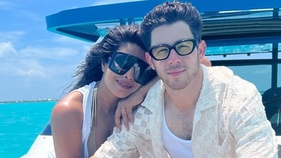 Priyanka Chopra with Nick Jonas takes over California in date-night-ready crop top and thigh-slit skirt (Instagram) Priyanka Chopra with Nick Jonas takes over California in date-night-ready crop top and thigh-slit skirt (Instagram)