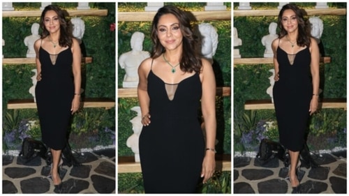 Gauri Khan poses for the paparazzi at the event. (HT photo/Varinder Chawla) Gauri Khan poses for the paparazzi at the event. (HT photo/Varinder Chawla)