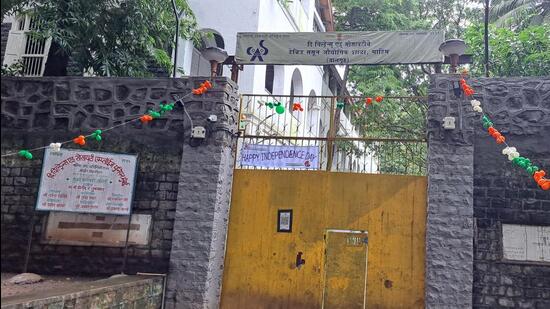 According to Shivaji Park police which is investigating the case, the four boys ganged up in the common hall of the children’s home and allegedly kicked and punched the 16-year-old boy repeatedly. (HT Photo)