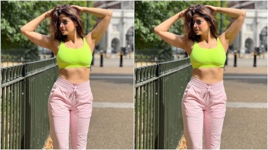 Aamna’s fashion diaries are getting better by the day. A few days back, the actor slayed casual fashion goals in a sports bra and a pair of trousers.(Instagram/@aamnasharifofficial)