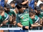 Mohammad Wasim with a Pakistan fan(Twitter) Mohammad Wasim with a Pakistan fan(Twitter)