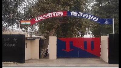 A day after an inmate at the Ferozepur Central Jail was booked for falsely accusing the police of engraving the word ‘gangster’ on his back, Ferozepur district and sessions judge Virinder Aggarwal has asked chief judicial magistrate (CJM) Ashok Chauhan to conduct a probe and submit a report