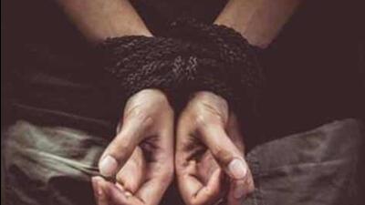 A 22-year-old Ulhasnagar resident staged his own kidnapping and demanded a ransom of  ₹2 lakh from his father. He was nabbed and handed over to his family. (HT FILE PHOTO)