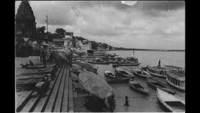 Timeless: A view of Banaras in Uttar Pradesh in a picture dated 1991. (HT Photo)