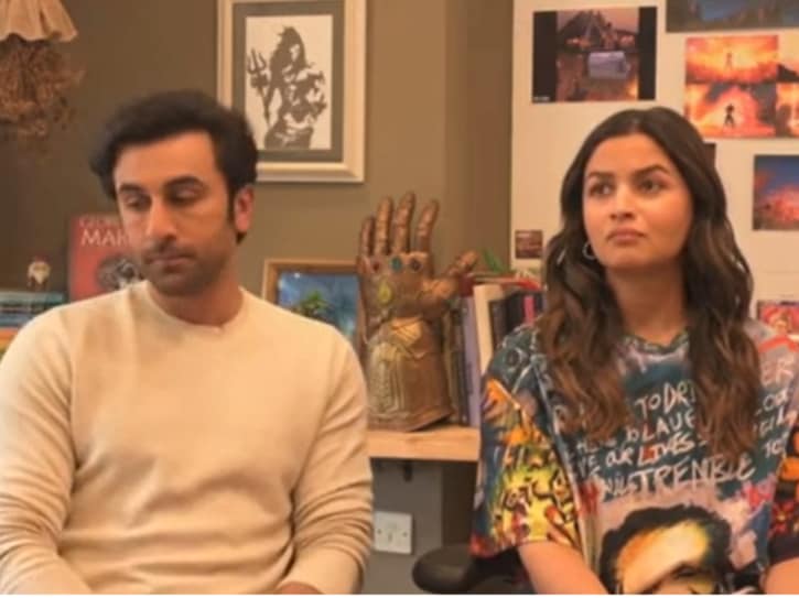 Fans were not happy with Ranbir Kapoor for his ‘insensitive’ joke on Alia Bhatt’s weight gain during pregnancy. Fans were not happy with Ranbir Kapoor for his ‘insensitive’ joke on Alia Bhatt’s weight gain during pregnancy. 