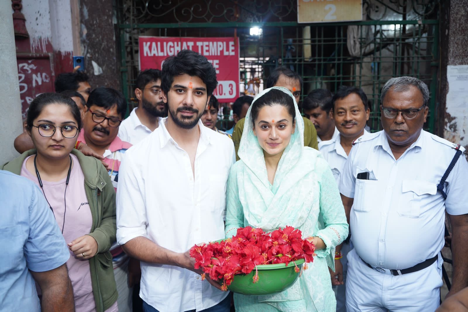 Tarpsies and Pavailles at the temple.