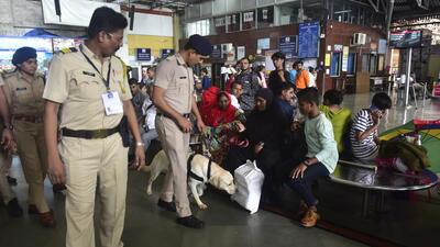 RPF and GRP personnel use sniffer dog to check luggages of passenger travelling at CSMT, in Mumbai. (Anshuman Poyrekar/Ht Photo) RPF and GRP personnel use sniffer dog to check luggages of passenger travelling at CSMT, in Mumbai. (Anshuman Poyrekar/Ht Photo)