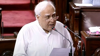 Kapil Sibal commented on CBI raid at Manish Sisodia's residence on Friday. Kapil Sibal commented on CBI raid at Manish Sisodia's residence on Friday. 