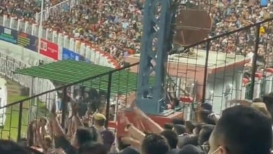 Fans perform Mexican wave in Imphal during a Durand Cup match. (Twitter/@Nitesh_Chauhan7) Fans perform Mexican wave in Imphal during a Durand Cup match. (Twitter/@Nitesh_Chauhan7)