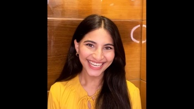 The image, taken from the viral Instagram video, shows a woman acing ten expressions and accents in a minute (Instagram/@saigodbole)