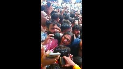 The jostling crowd at Bankey Bihari temple in Vrindavan on Janmashtami. (Sourced) The jostling crowd at Bankey Bihari temple in Vrindavan on Janmashtami. (Sourced)
