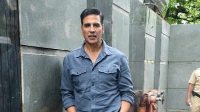 Akshay's Cuttputlli will be his fourth release this year but will arrive directly on Disney+ Hotstar. Akshay plays a police office in the film, on a hunt for a serial killer in Kasauli. Akshay's Cuttputlli will be his fourth release this year but will arrive directly on Disney+ Hotstar. Akshay plays a police office in the film, on a hunt for a serial killer in Kasauli.